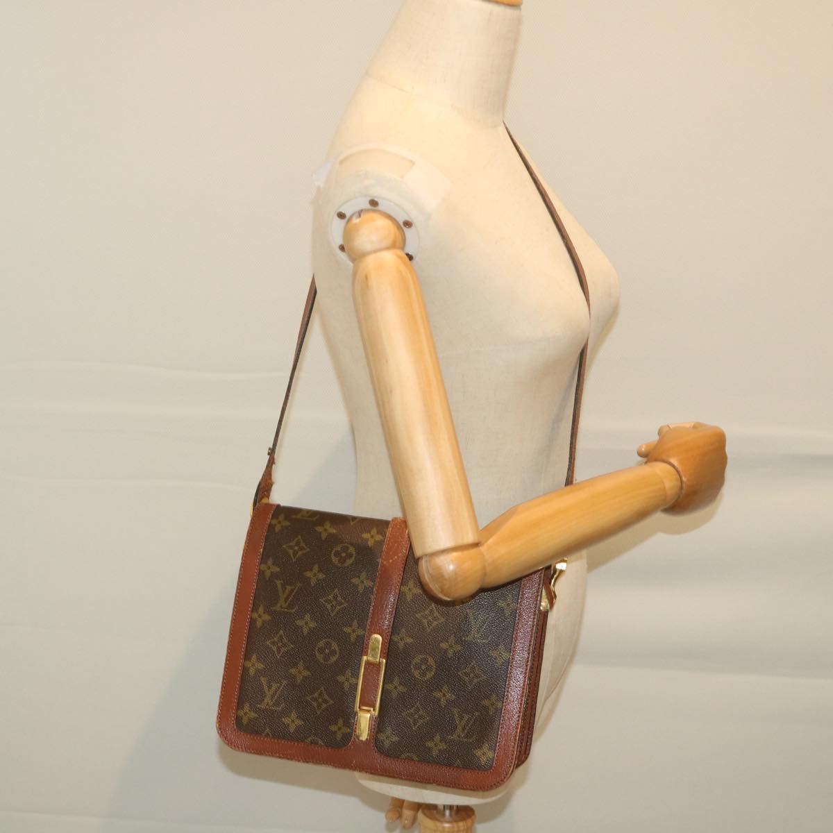 LOUIS VUITTON Monogram Ronpoan Shoulder Bag No.232 LV Auth 57533