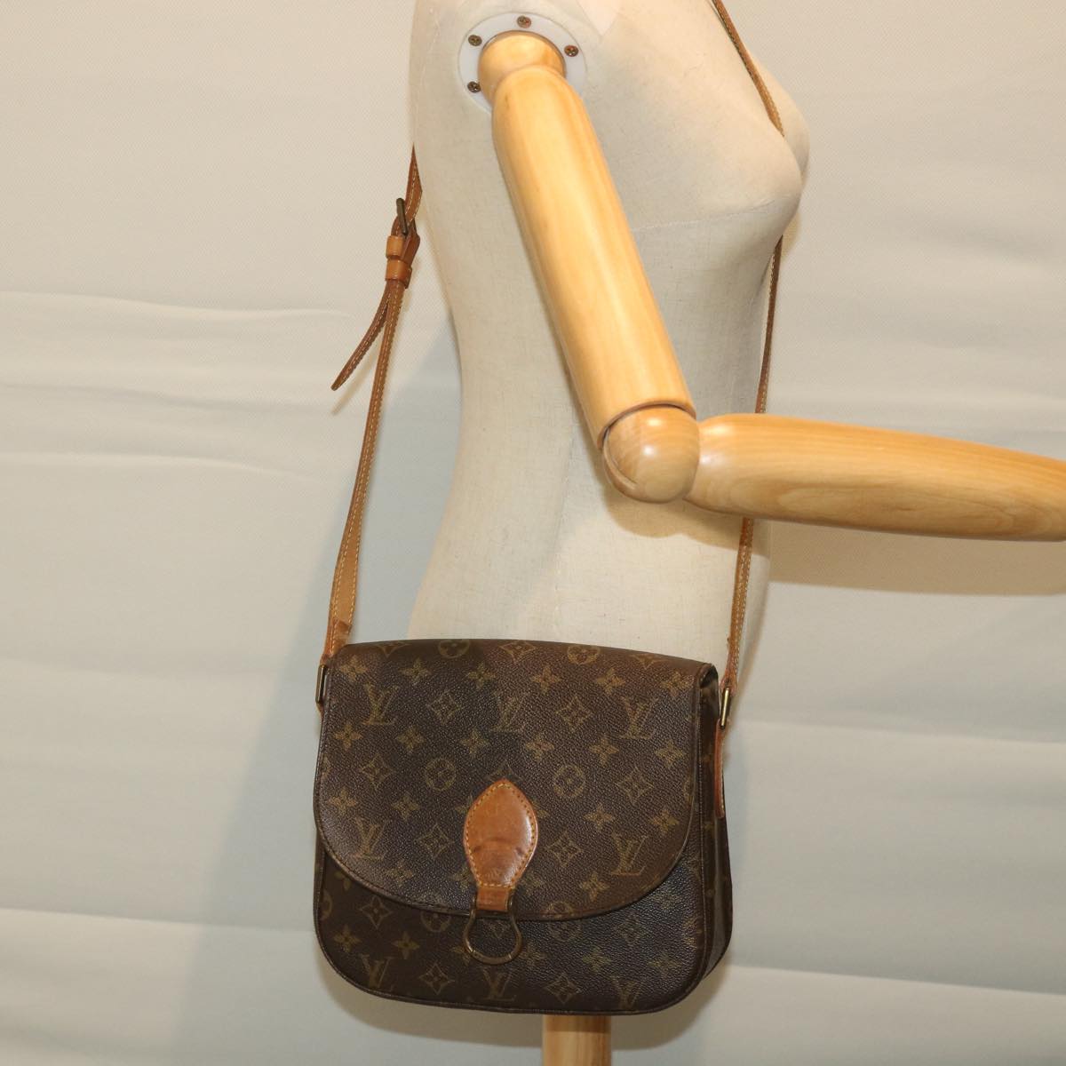 LOUIS VUITTON Monogram Saint Cloud GM Shoulder Bag M51242 LV Auth 57657