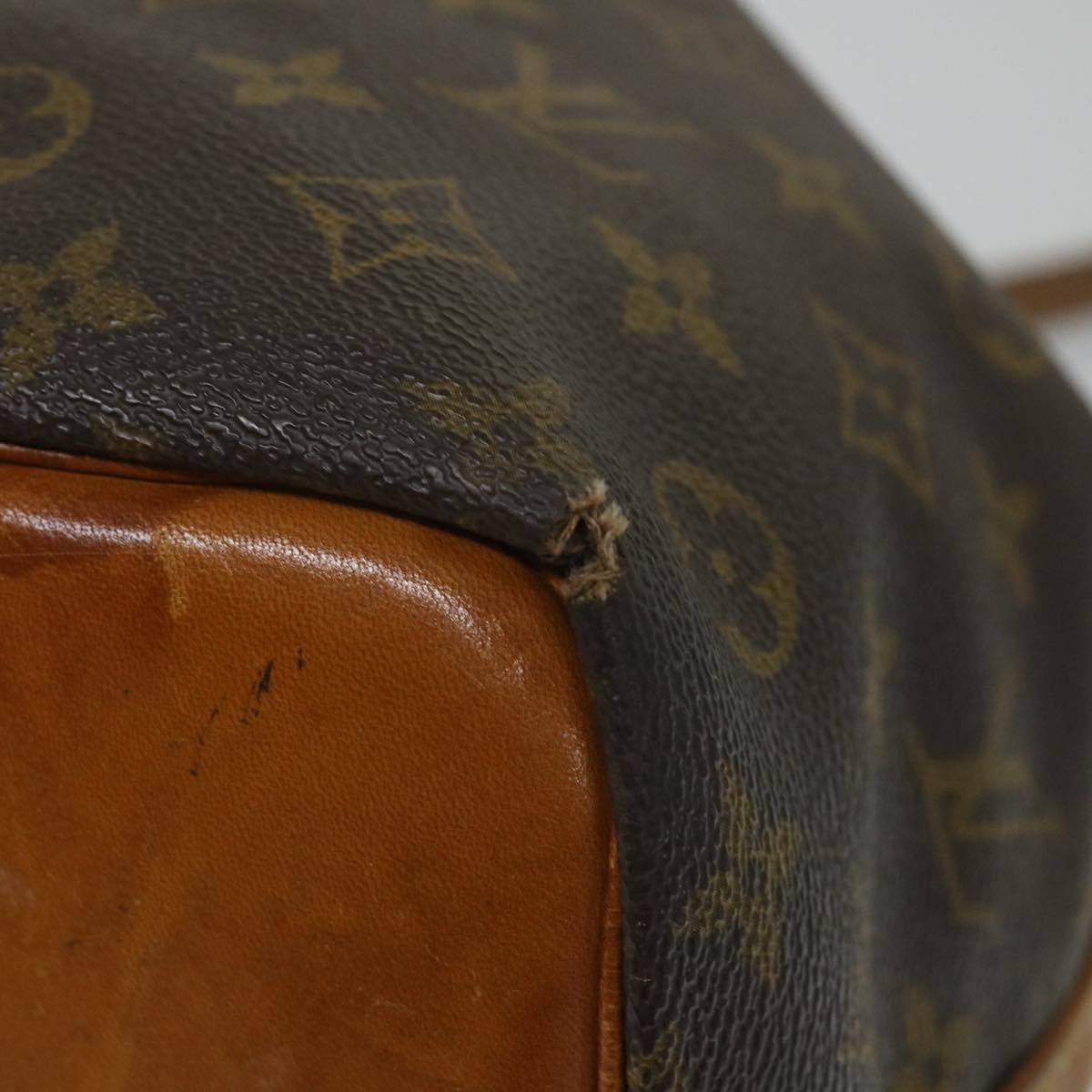 LOUIS VUITTON Monogram Petit Noe Shoulder Bag M42226 LV Auth 57690