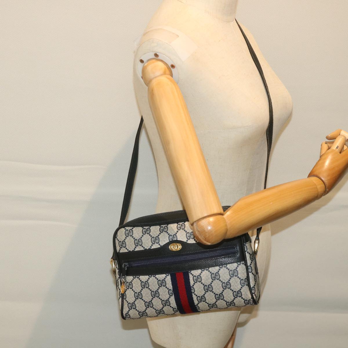 GUCCI GG Supreme Sherry Line Shoulder Bag Red Navy gray 010 378 Auth 57831