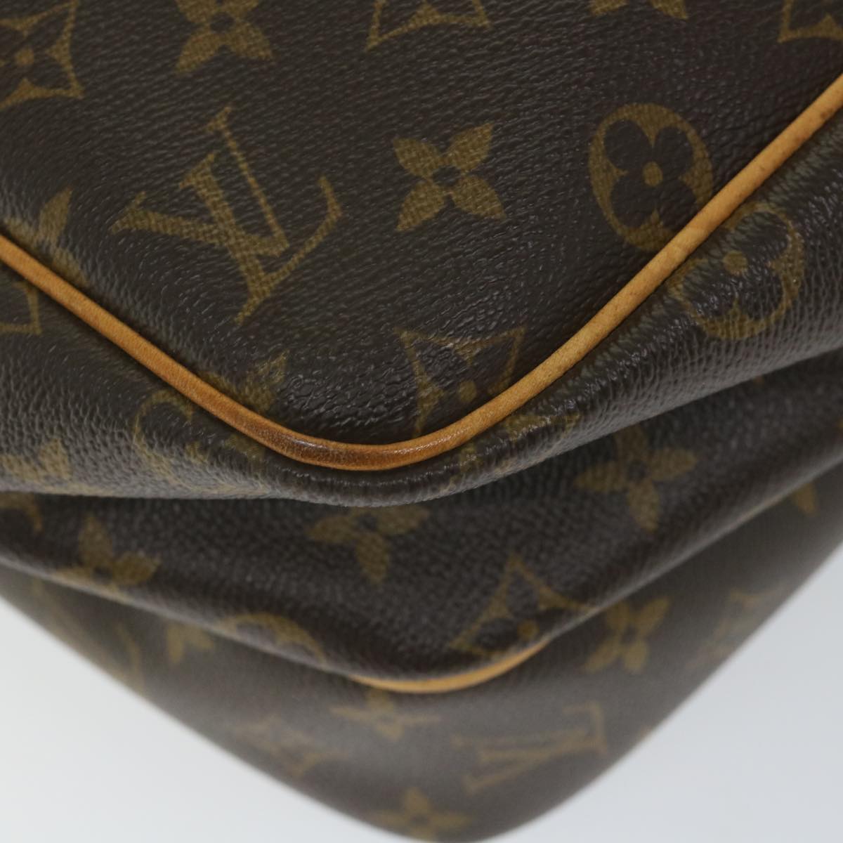 LOUIS VUITTON Monogram Reporter GM Shoulder Bag M45252 LV Auth 57850