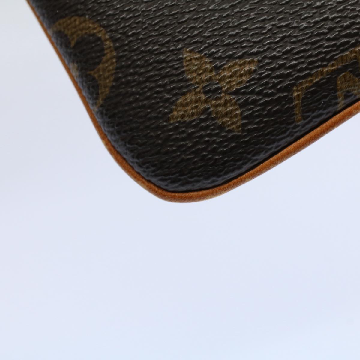 LOUIS VUITTON Monogram Etui Telephonne MM Cell Phone Case M66546 LV Auth 57878