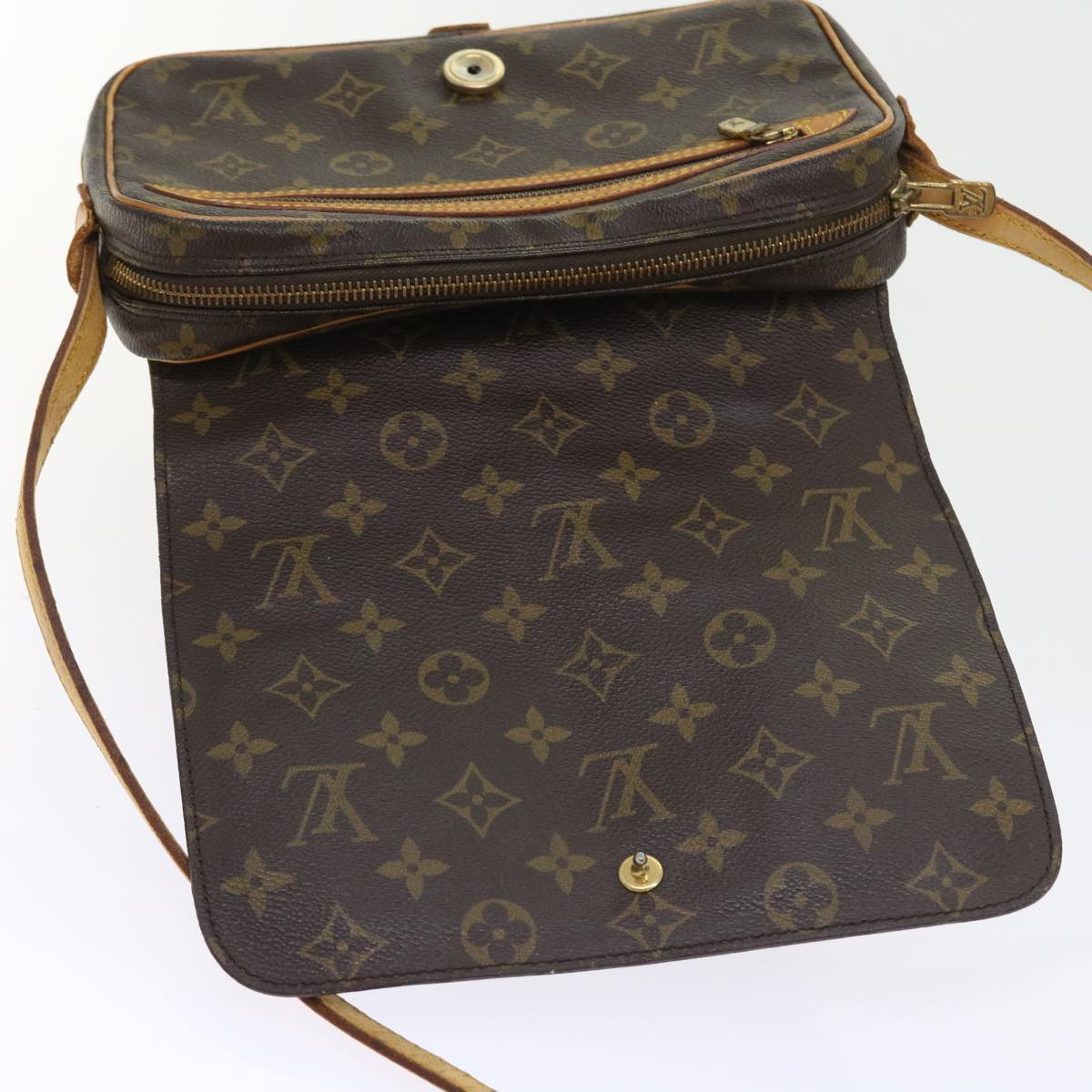 LOUIS VUITTON Monogram Saint Germain Shoulder Bag M51210 LV Auth 57909