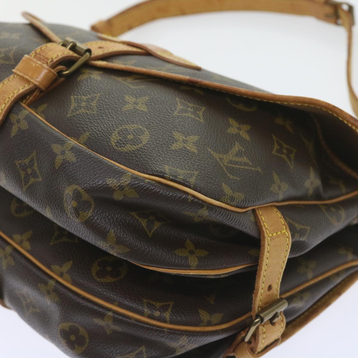 LOUIS VUITTON Monogram Saumur 30 Shoulder Bag M42256 LV Auth 57991