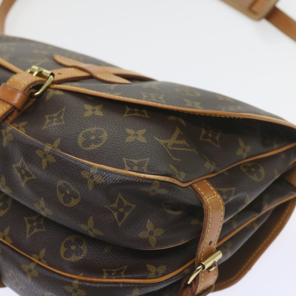 LOUIS VUITTON Monogram Saumur 30 Shoulder Bag M42256 LV Auth 57992