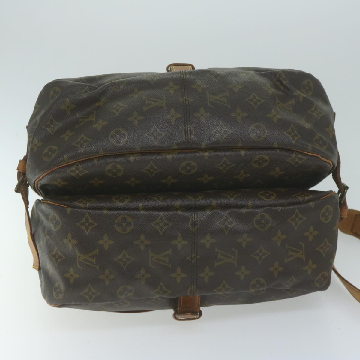 LOUIS VUITTON Monogram Saumur 35 Shoulder Bag M42254 LV Auth 58013