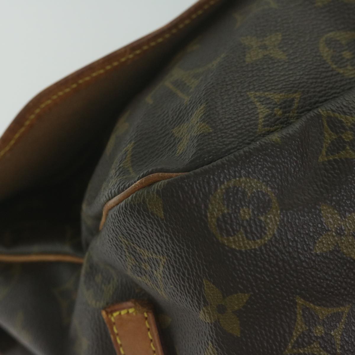 LOUIS VUITTON Monogram Saumur 35 Shoulder Bag M42254 LV Auth 58013