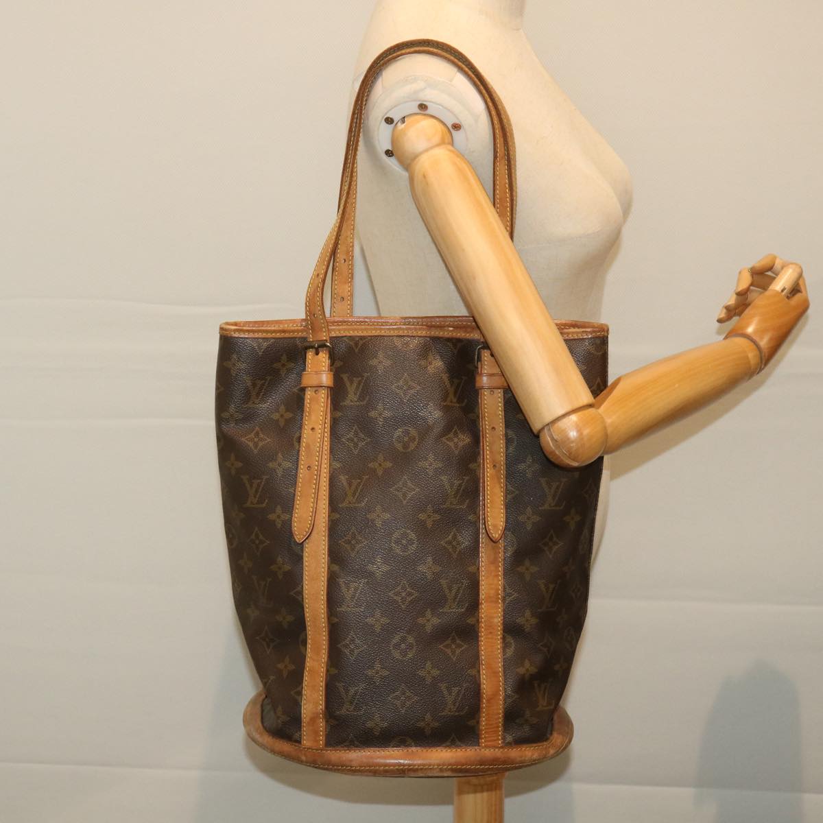 LOUIS VUITTON Monogram Bucket GM Shoulder Bag Vintage M42236 LV Auth 58019