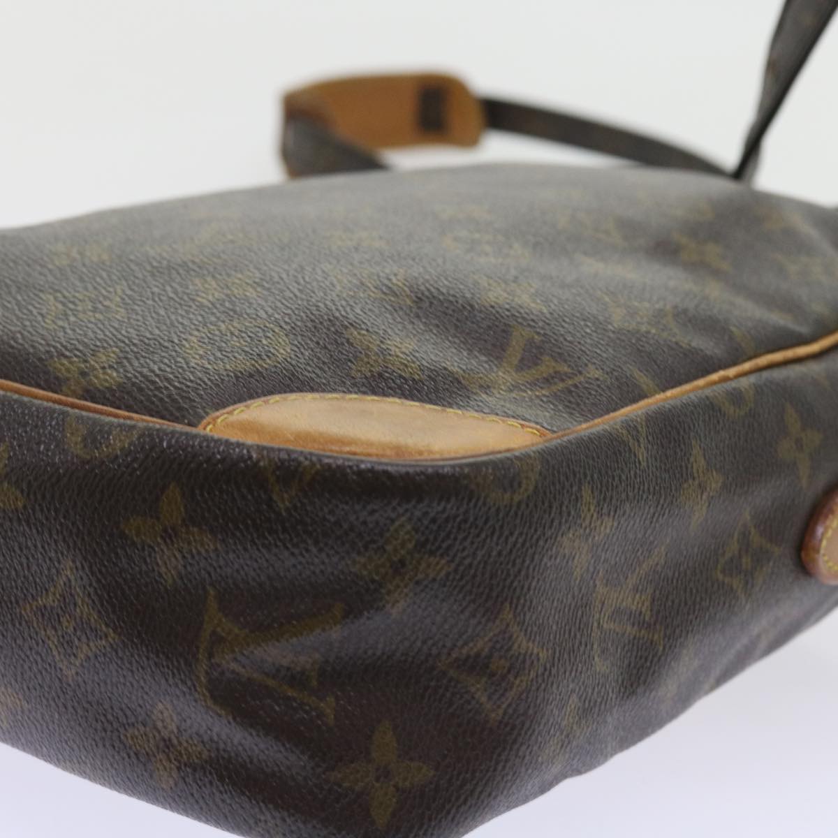 LOUIS VUITTON Monogram Danube GM Shoulder Bag M45262 LV Auth 58096