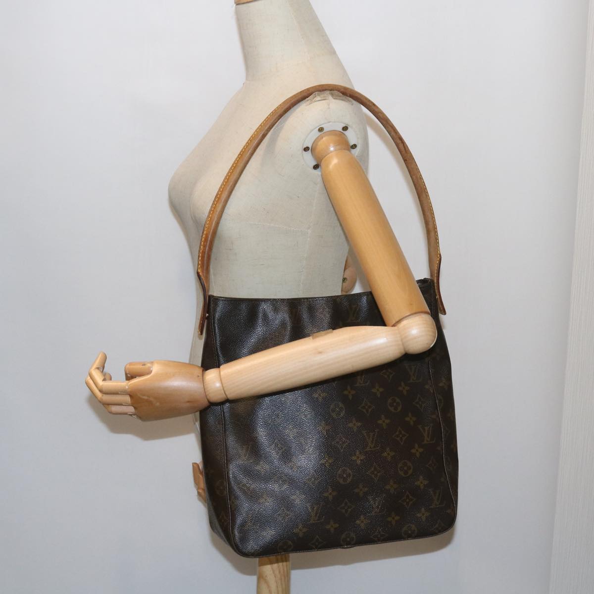 LOUIS VUITTON Monogram Looping GM Shoulder Bag M51145 LV Auth 58304