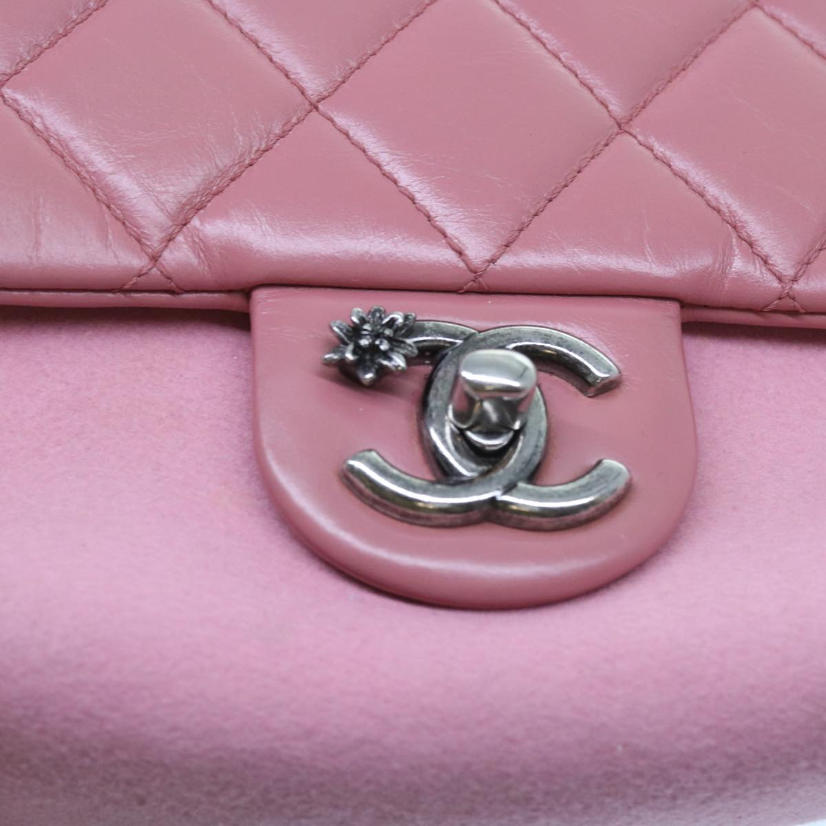 CHANEL Matelasse Chain Shoulder Bag Wool Leather Pink CC Auth 58342