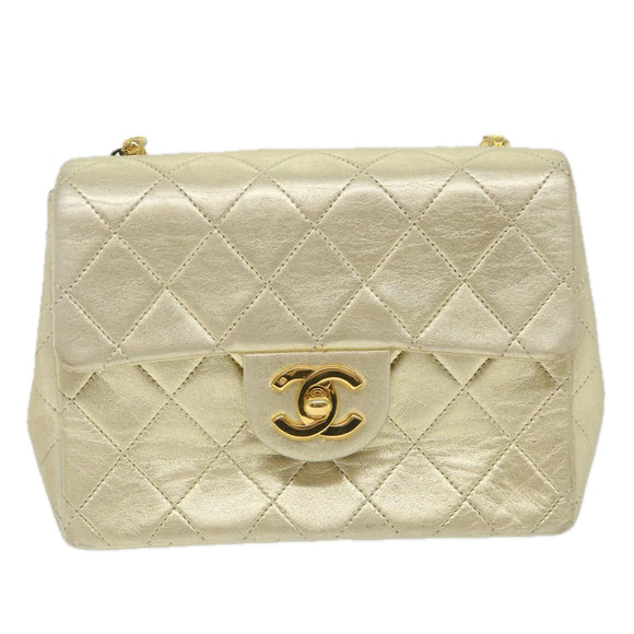 CHANEL Matelasse Chain Shoulder Bag Lamb Skin Gold CC Auth 58346SAV