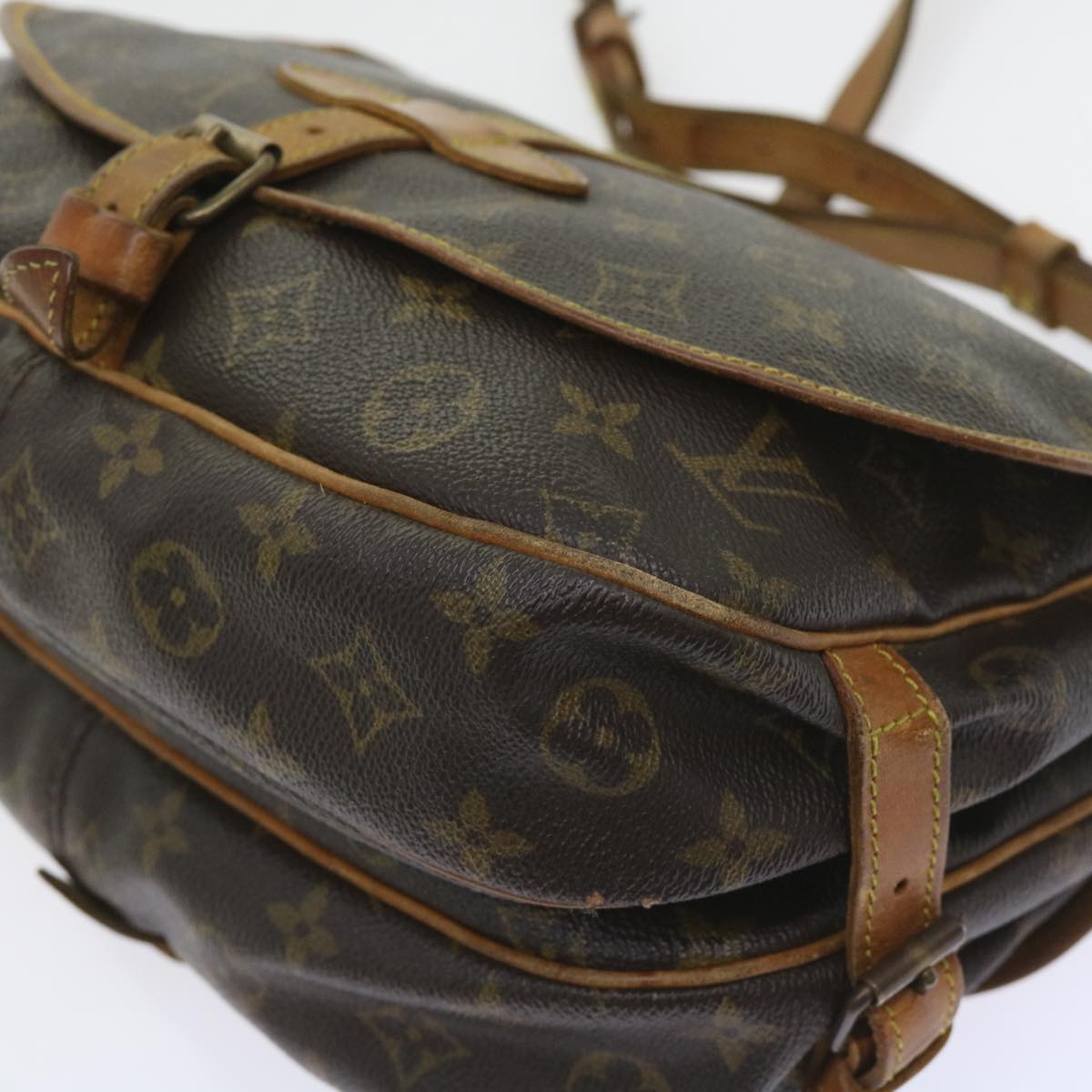 LOUIS VUITTON Monogram Saumur 30 Shoulder Bag M42256 LV Auth 58478