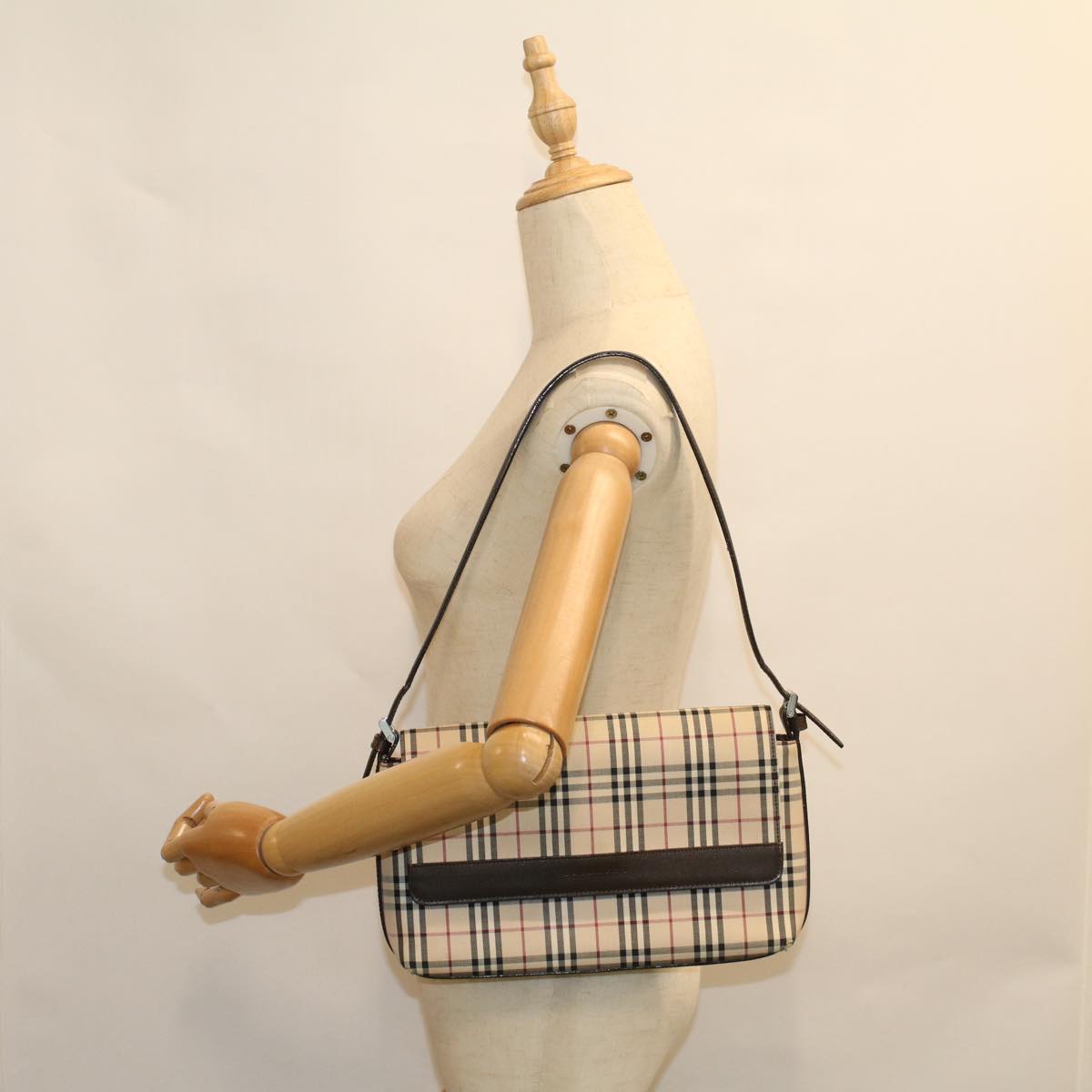 BURBERRY Nova Check Shoulder Bag Nylon Canvas Beige Auth 58706