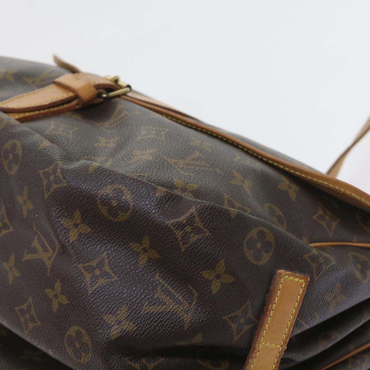 LOUIS VUITTON Monogram Saumur 35 Shoulder Bag M42254 LV Auth 58743