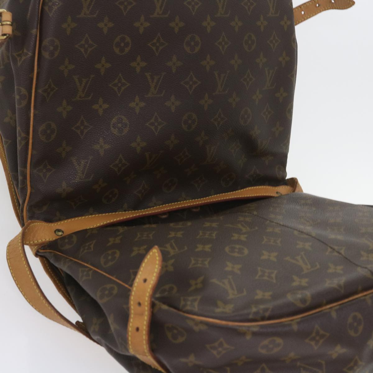 LOUIS VUITTON Monogram Saumur 35 Shoulder Bag M42254 LV Auth 58743