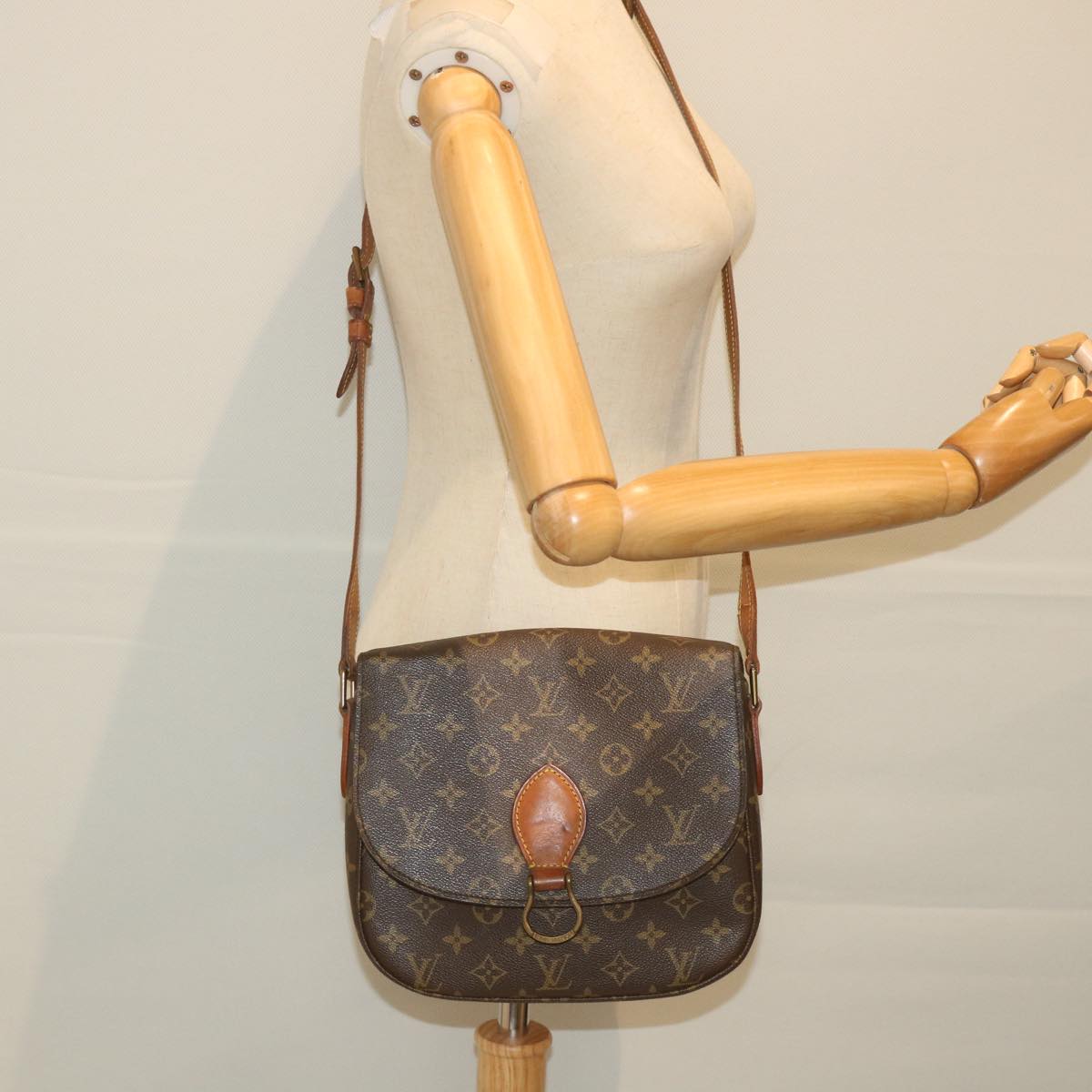 LOUIS VUITTON Monogram Saint Cloud GM Shoulder Bag M51242 LV Auth 58871