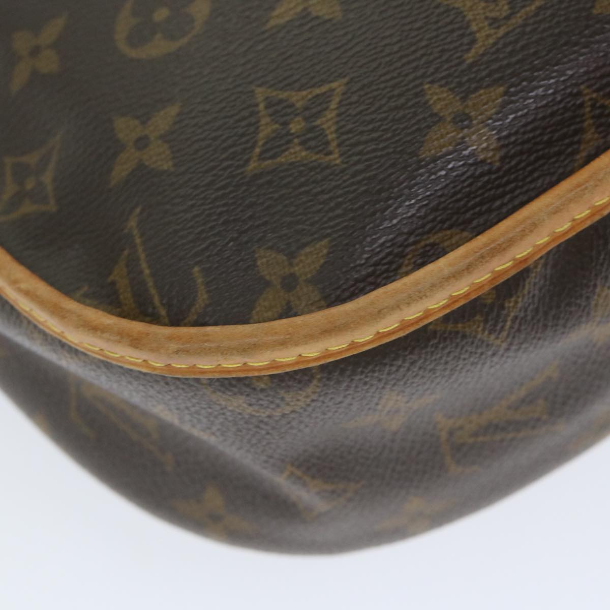 LOUIS VUITTON Monogram Menilmontant PM Shoulder Bag M40474 LV Auth 58872