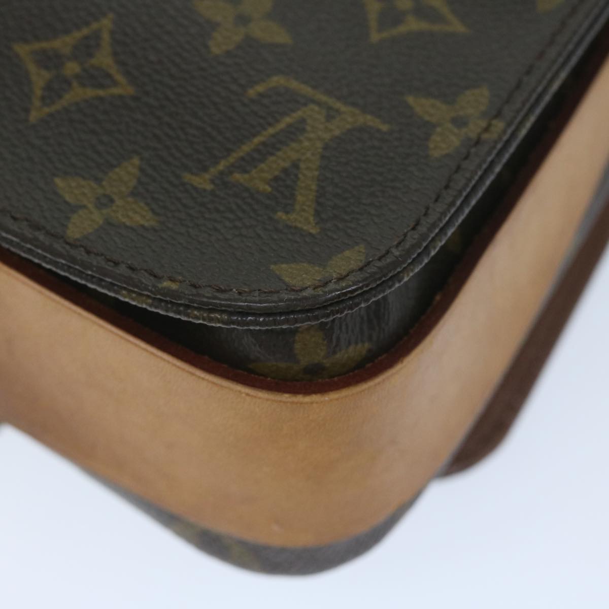 LOUIS VUITTON Monogram Cartouchiere MM Shoulder Bag M51253 LV Auth 58912