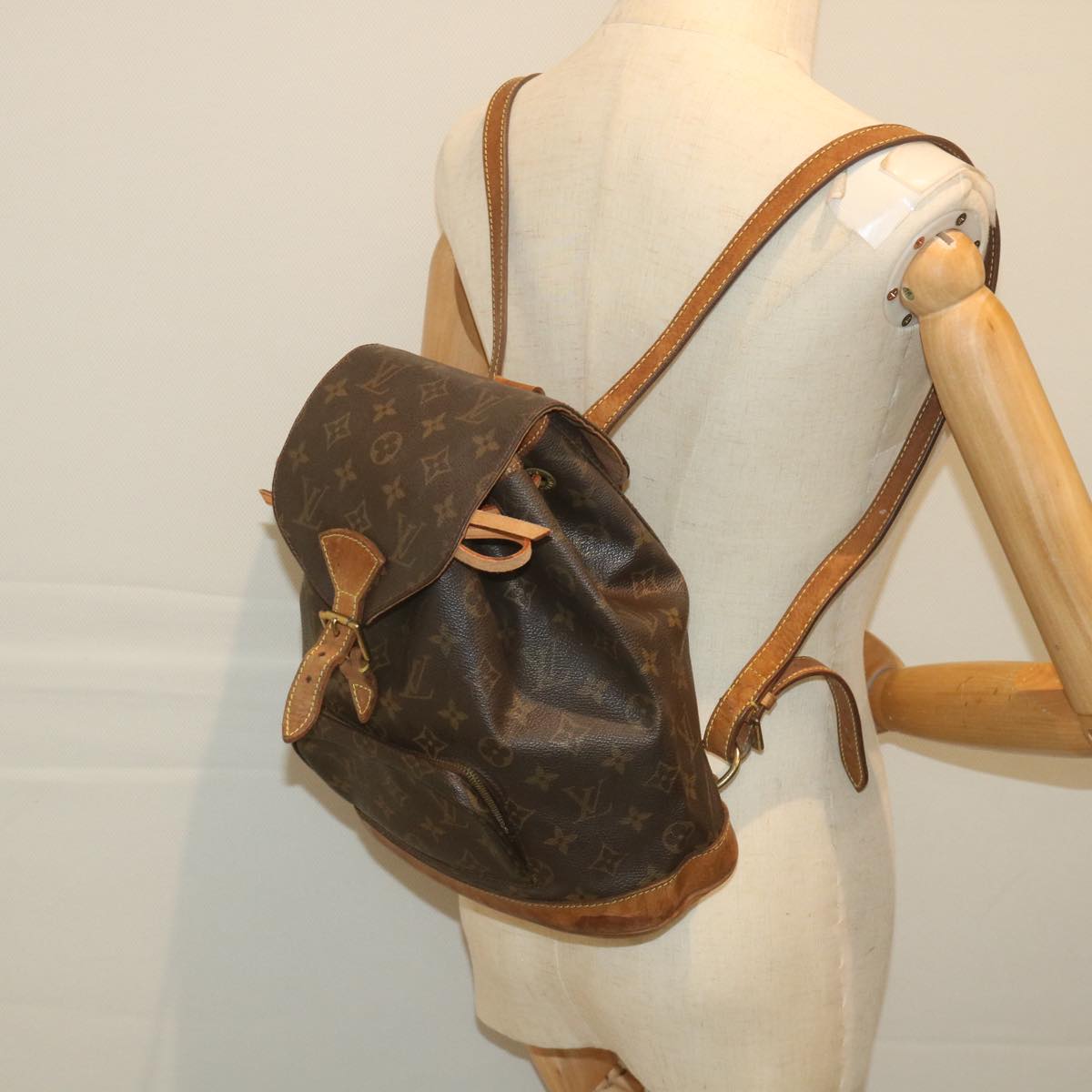 LOUIS VUITTON Monogram Montsouris MM Backpack M51136 LV Auth 58940