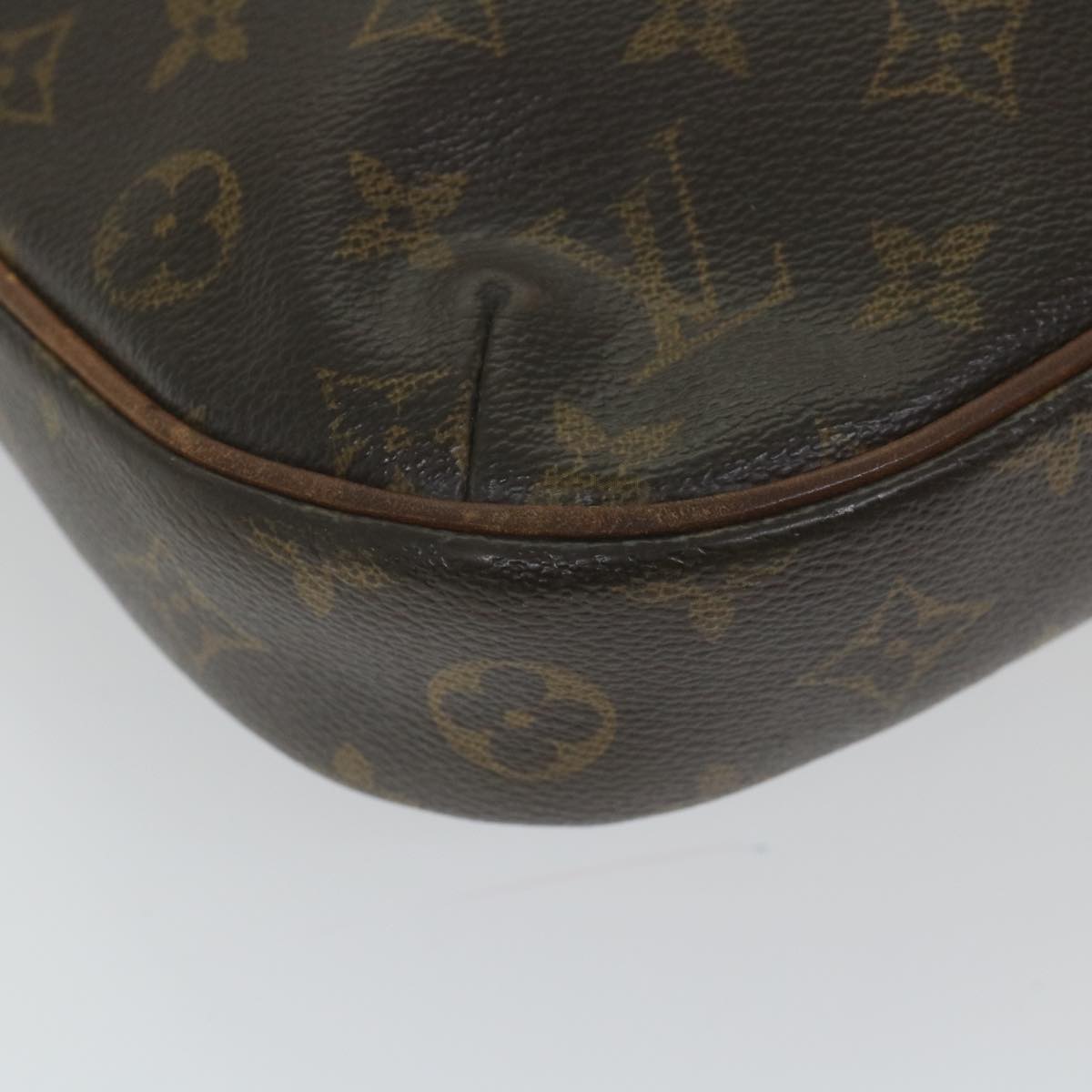 LOUIS VUITTON Monogram Odeon PM Shoulder Bag M56390 LV Auth 58941