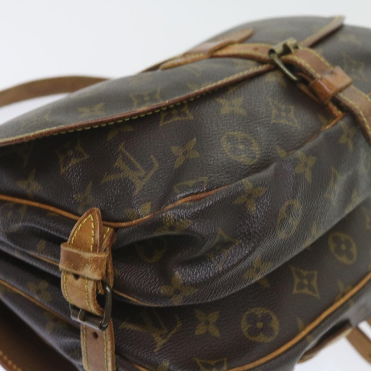 LOUIS VUITTON Monogram Saumur 30 Shoulder Bag M42256 LV Auth 58986