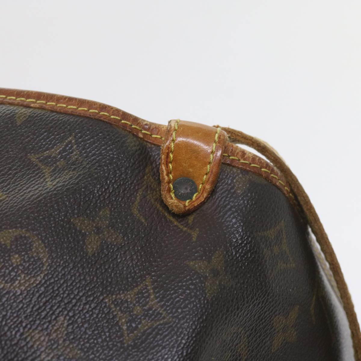 LOUIS VUITTON Monogram Saumur 30 Shoulder Bag M42256 LV Auth 58986