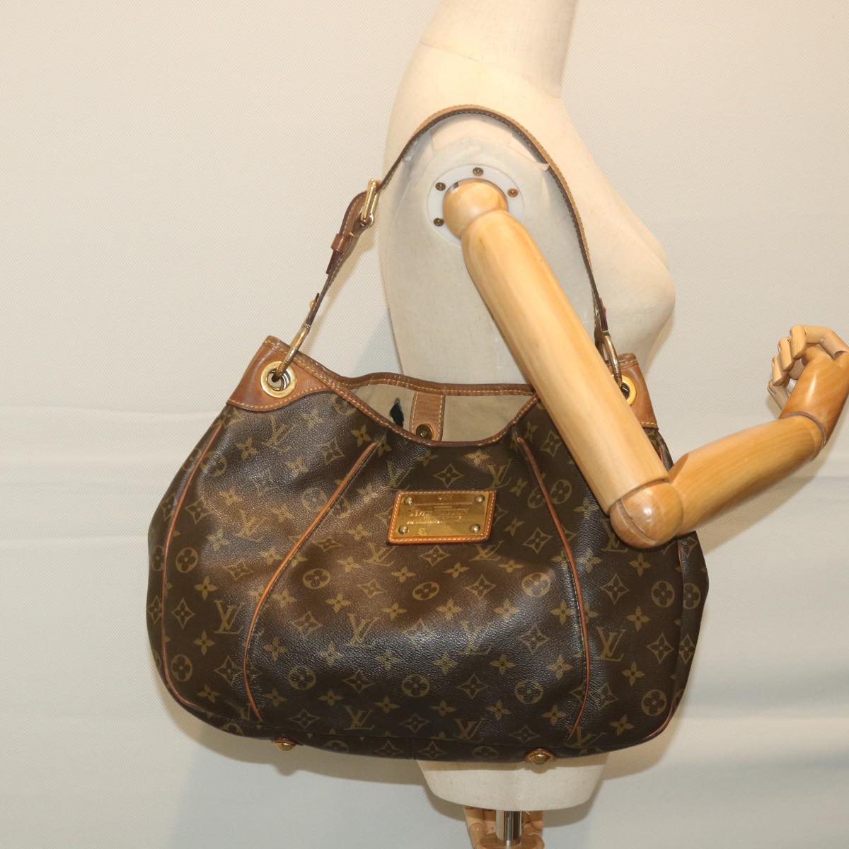 LOUIS VUITTON Monogram Galliera PM Shoulder Bag M56382 LV Auth 59170