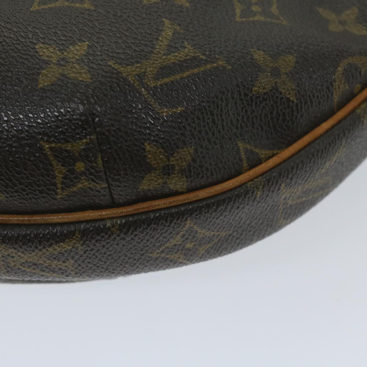 LOUIS VUITTON Monogram Croissant MM Shoulder Bag M51512 LV Auth 59314