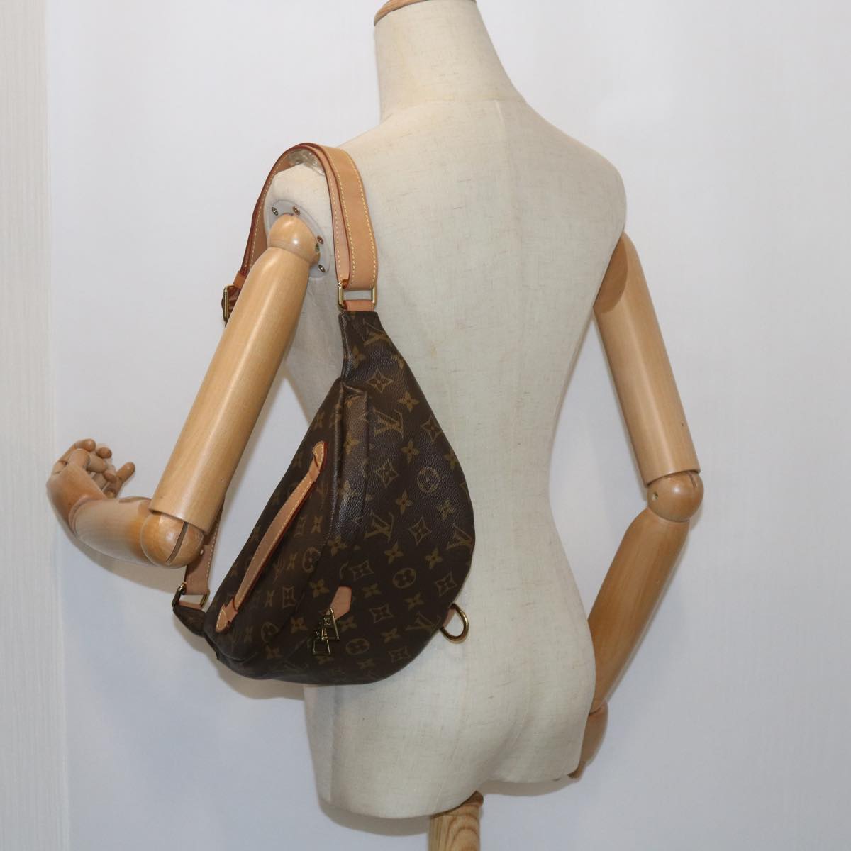 LOUIS VUITTON Monogram Bum Bag Shoulder Bag M43644 LV Auth 59364A