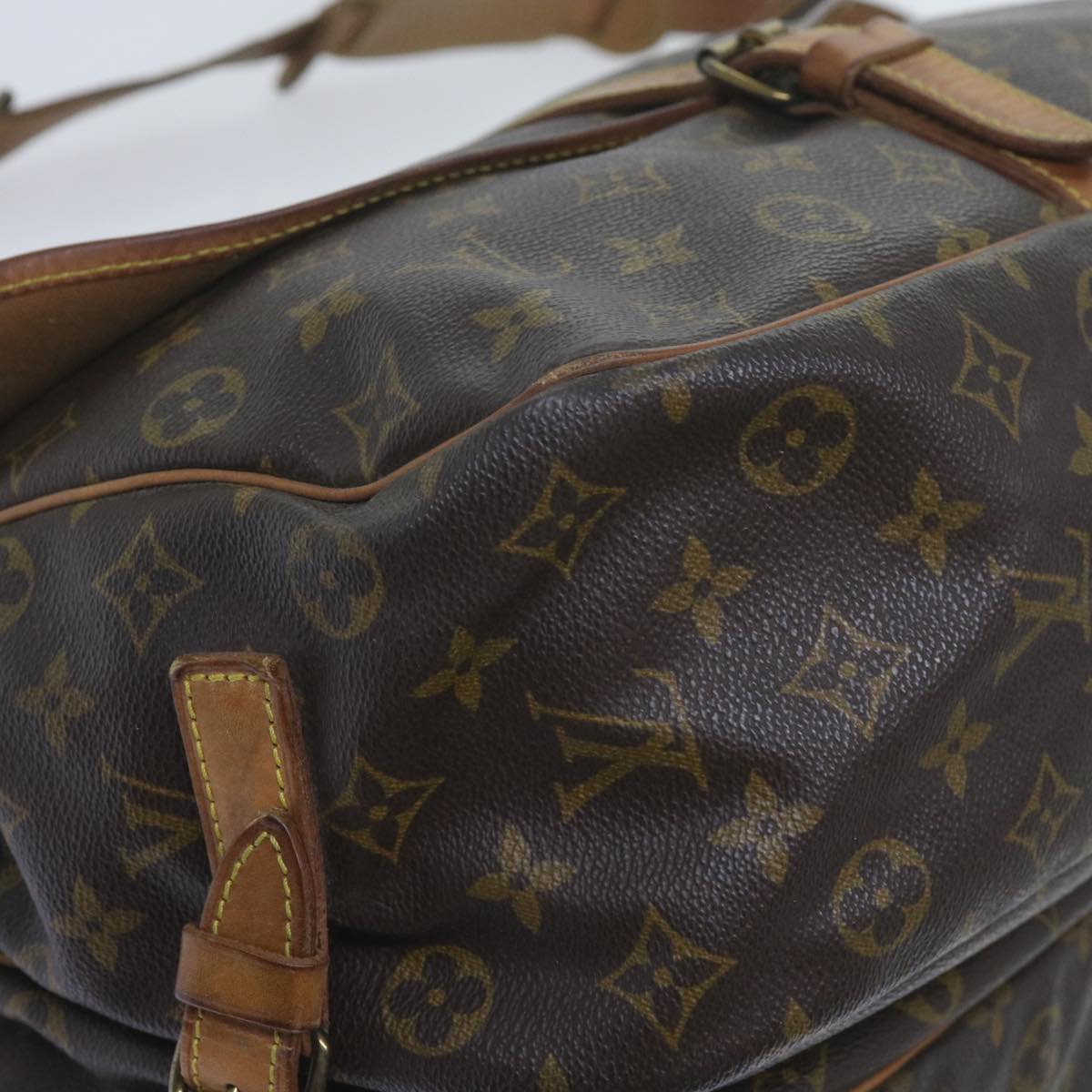 LOUIS VUITTON Monogram Saumur 35 Shoulder Bag M42254 LV Auth 59421