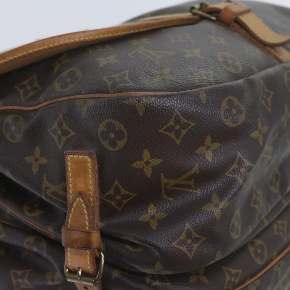 LOUIS VUITTON Monogram Saumur 35 Shoulder Bag M42254 LV Auth 59421