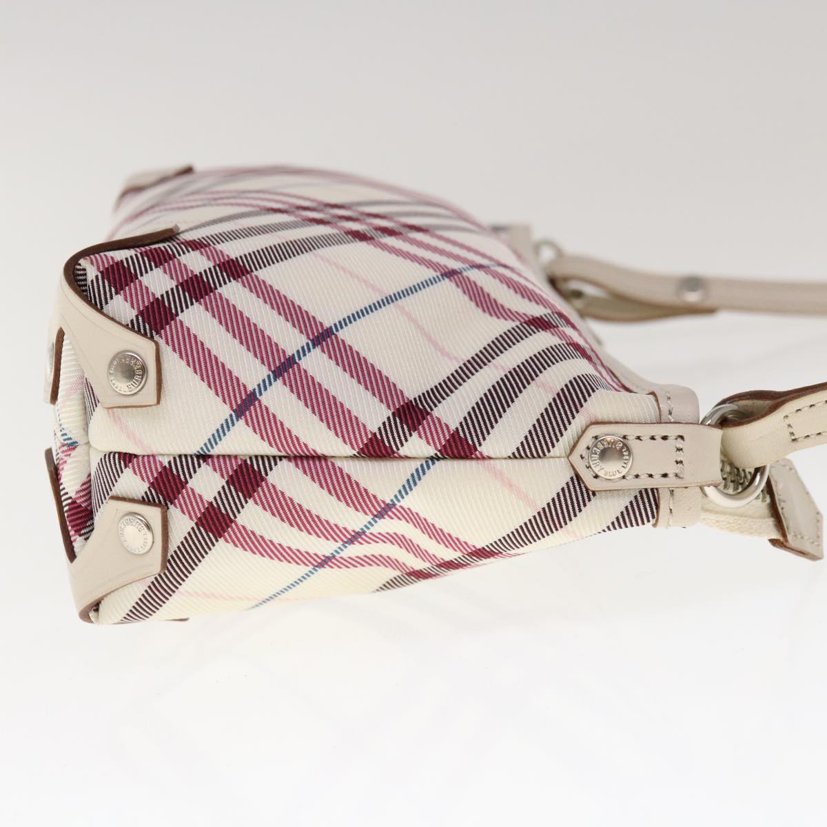 BURBERRY Nova Check Blue Label Shoulder Bag Nylon White Red Auth 59498