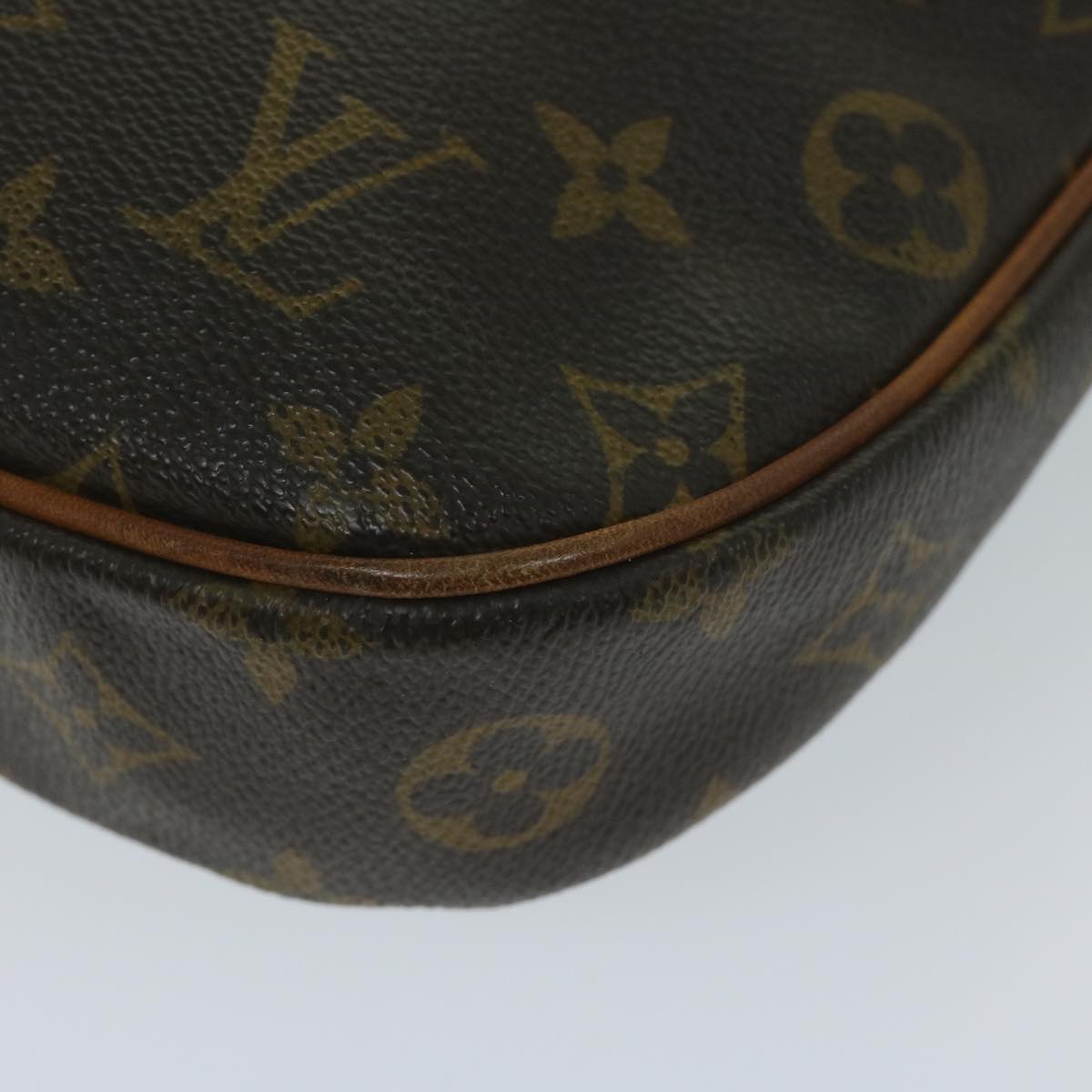 LOUIS VUITTON Monogram Odeon PM Shoulder Bag M56390 LV Auth 59518