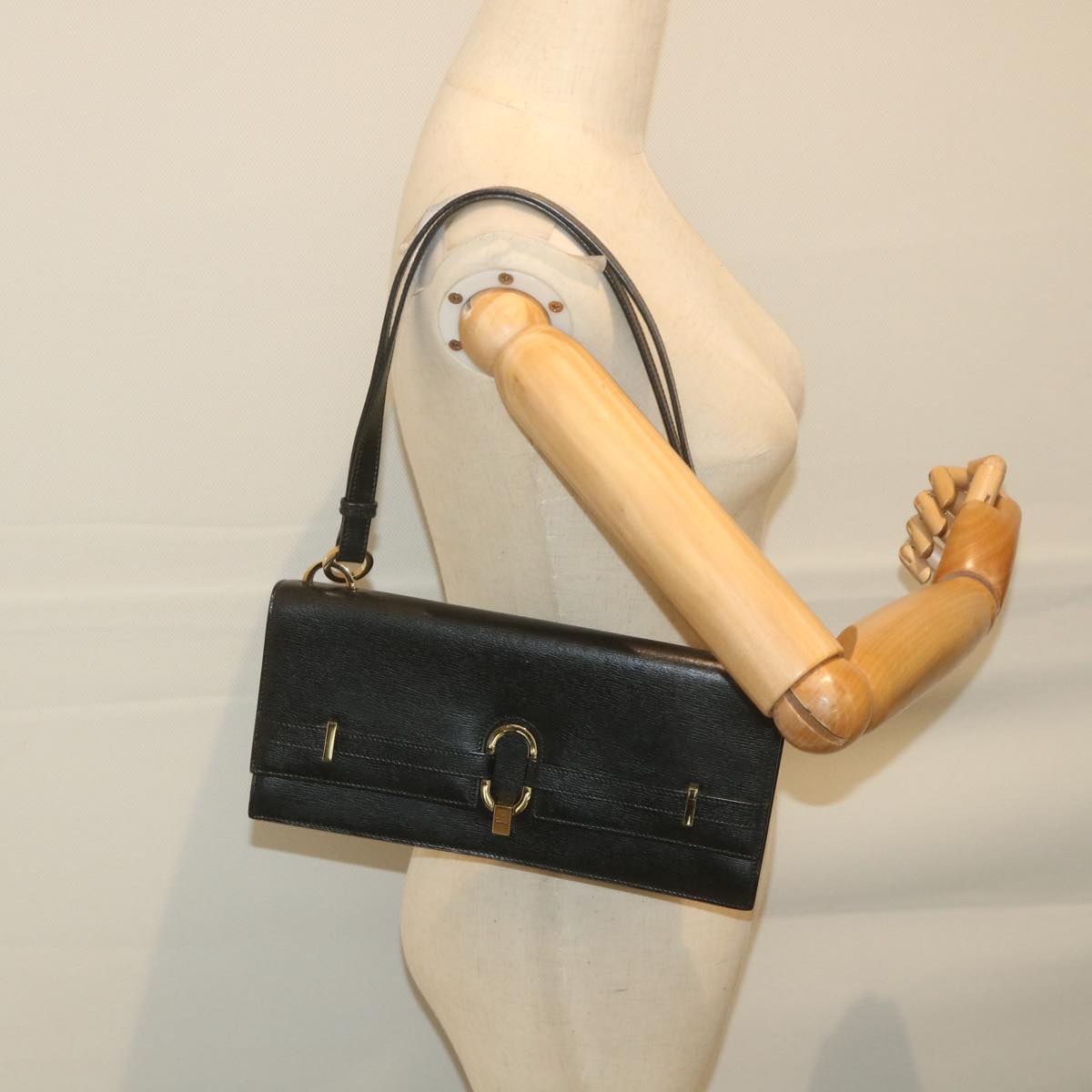 GUCCI Shoulder Bag Leather Black 001 4045 001364 Auth 59560