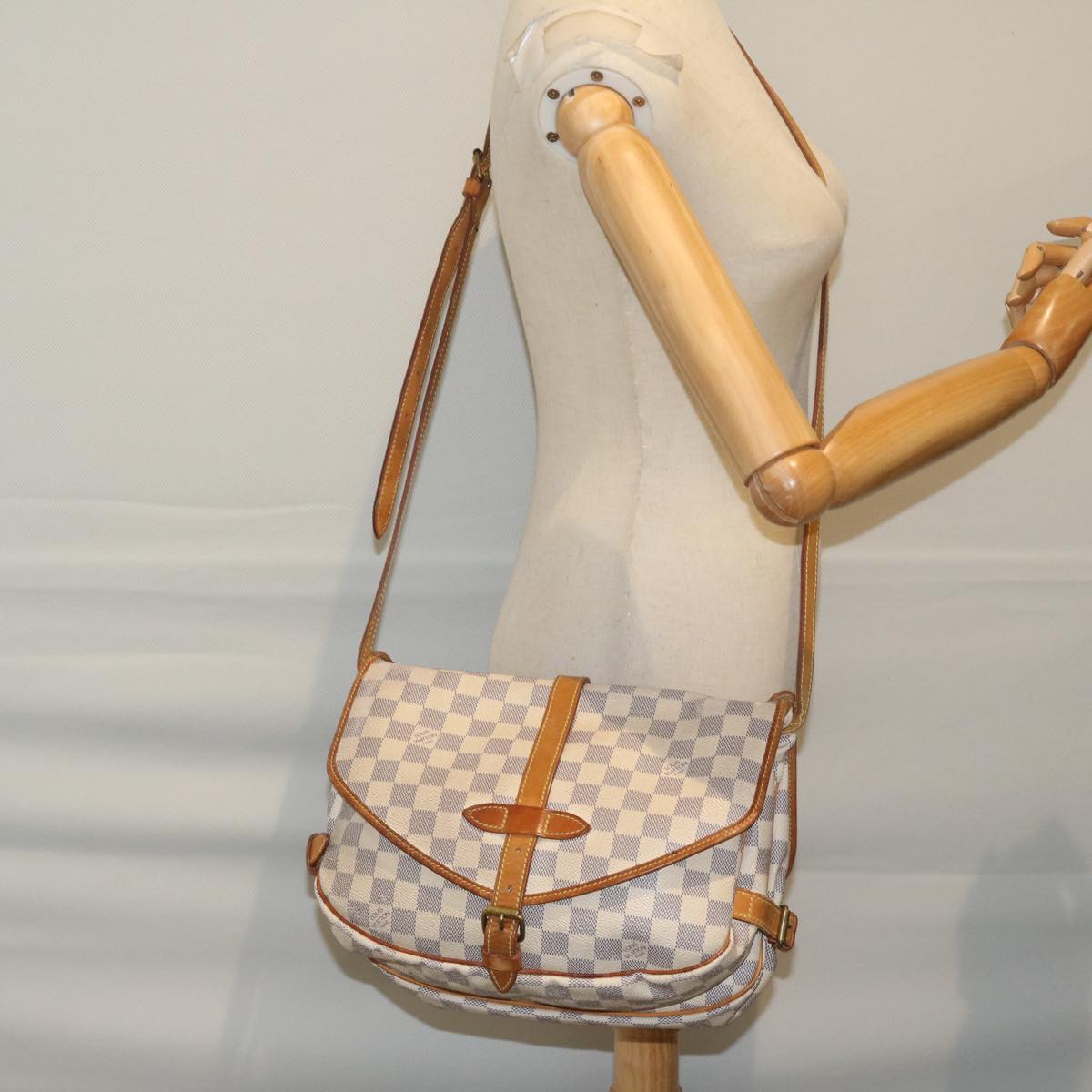 LOUIS VUITTON Damier Azur Saumur 30 Shoulder Bag N48202 LV Auth 59649