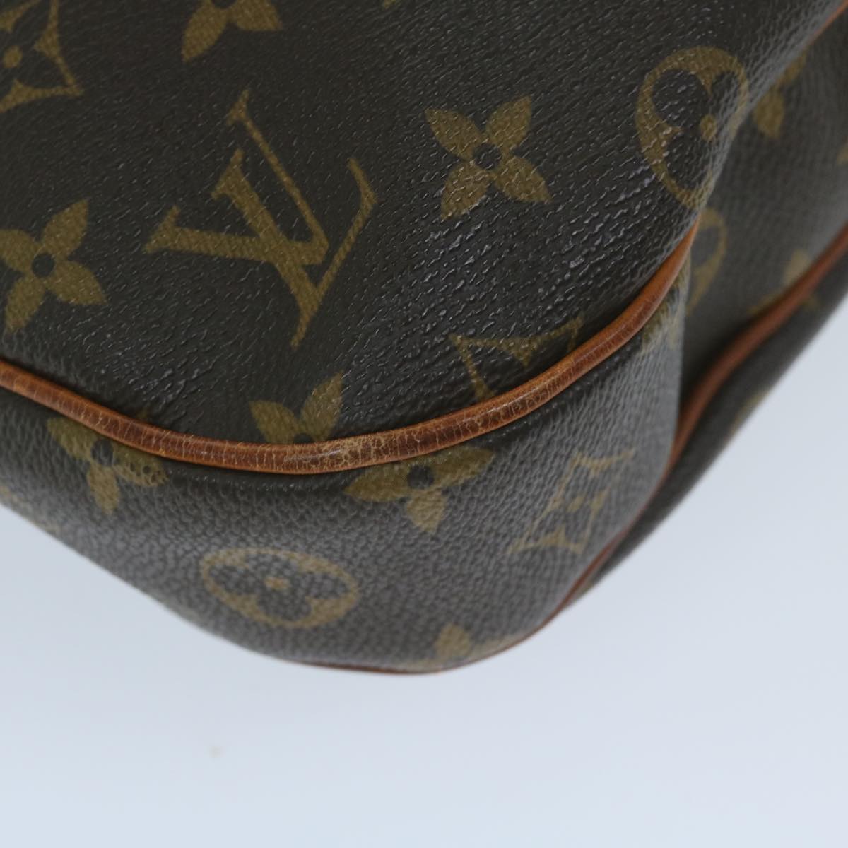 LOUIS VUITTON Monogram Odeon MM Shoulder Bag M56389 LV Auth 59656