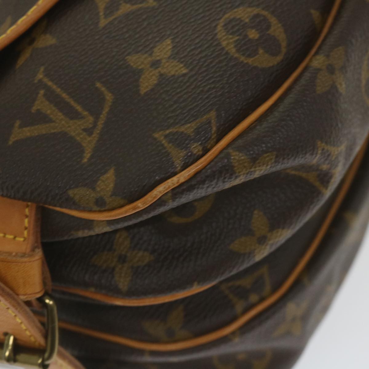 LOUIS VUITTON Monogram Saumur 30 Shoulder Bag M42256 LV Auth 59815