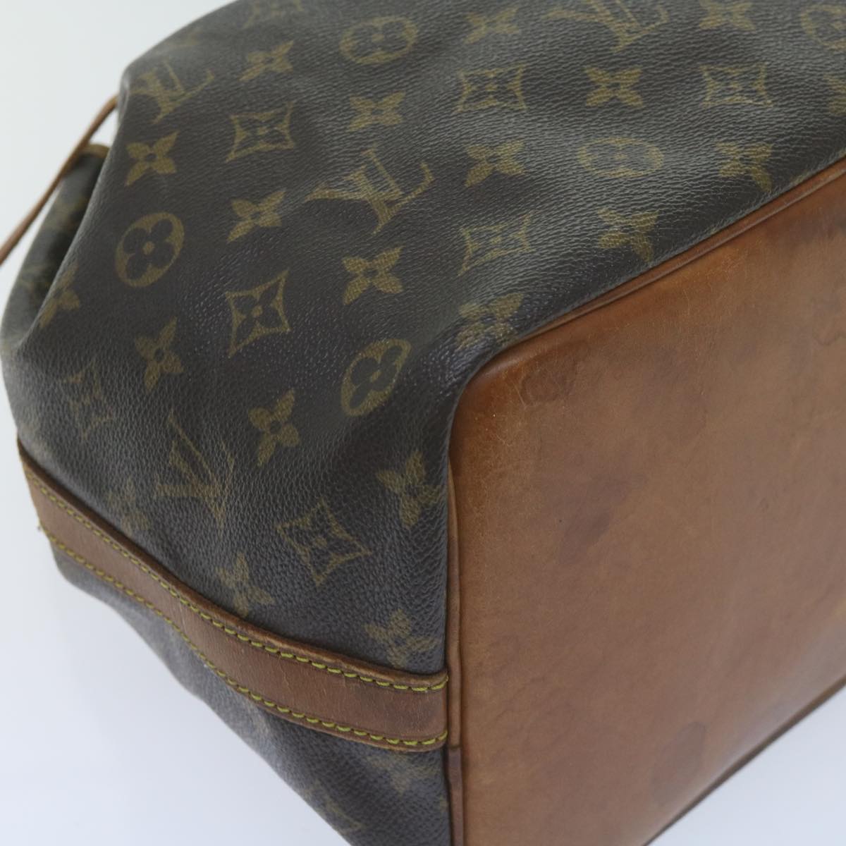 LOUIS VUITTON Monogram Petit Noe Shoulder Bag M42226 LV Auth 59830