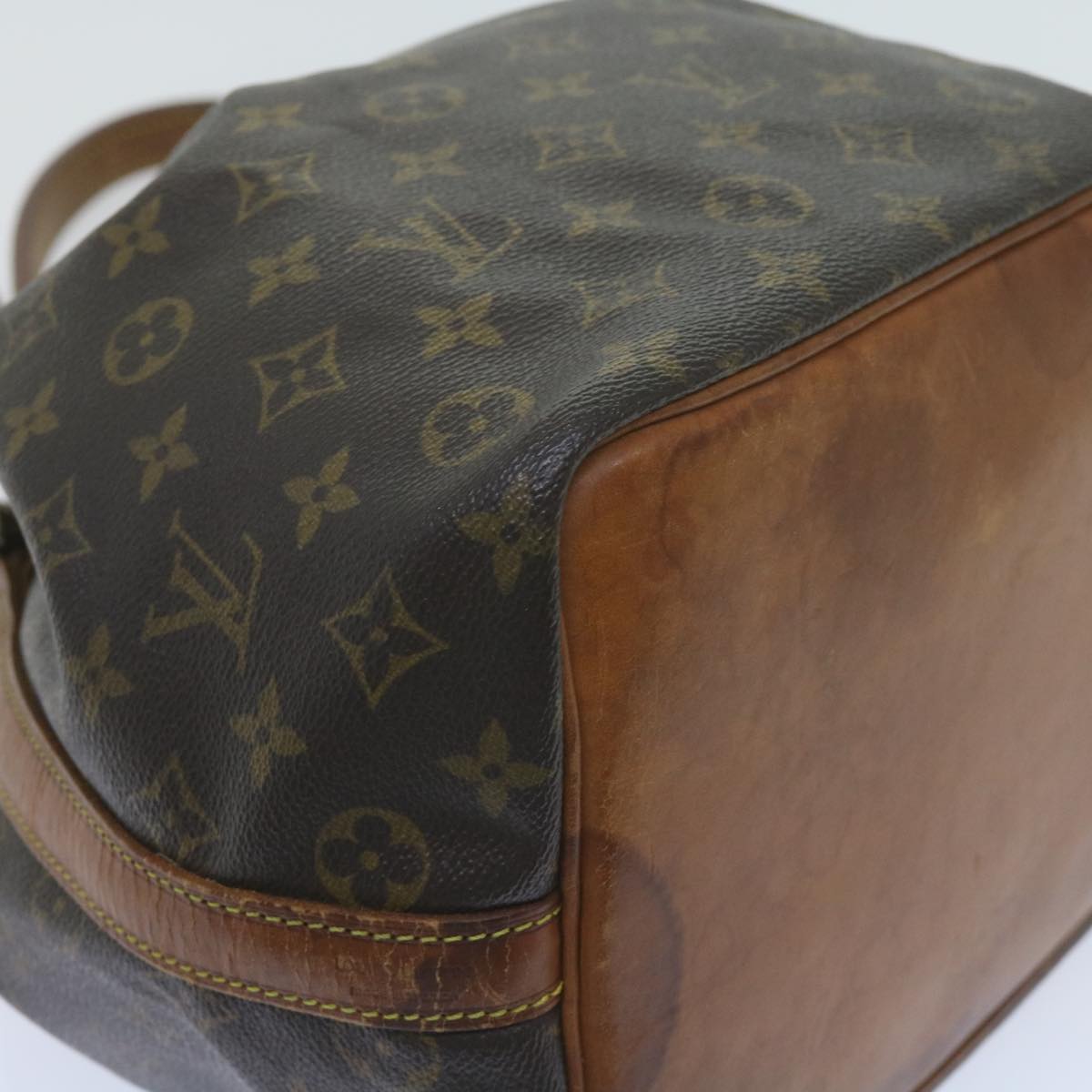 LOUIS VUITTON Monogram Petit Noe Shoulder Bag M42226 LV Auth 59830