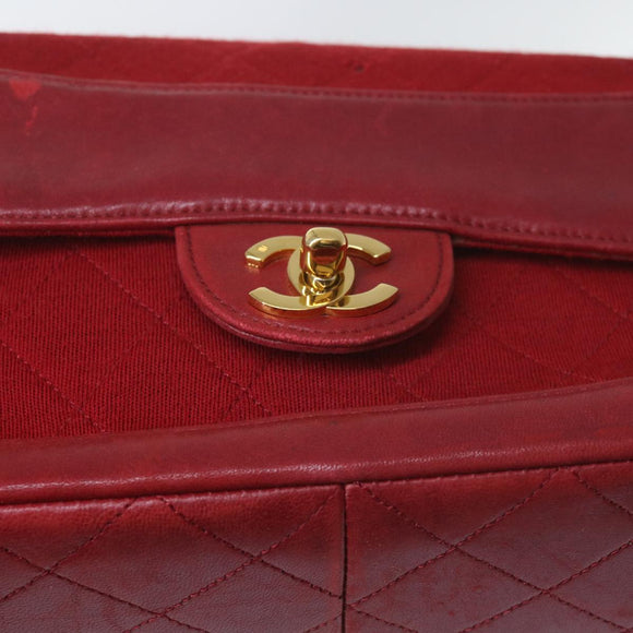 CHANEL Matelasse Chain Shoulder Bag Canvas Red CC Auth 59869A