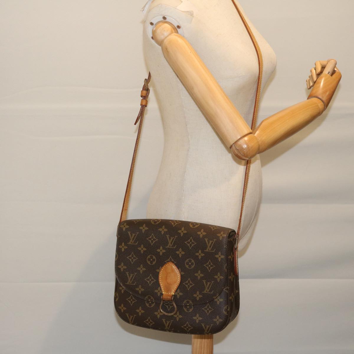 LOUIS VUITTON Monogram Saint Cloud GM Shoulder Bag M51242 LV Auth 59928