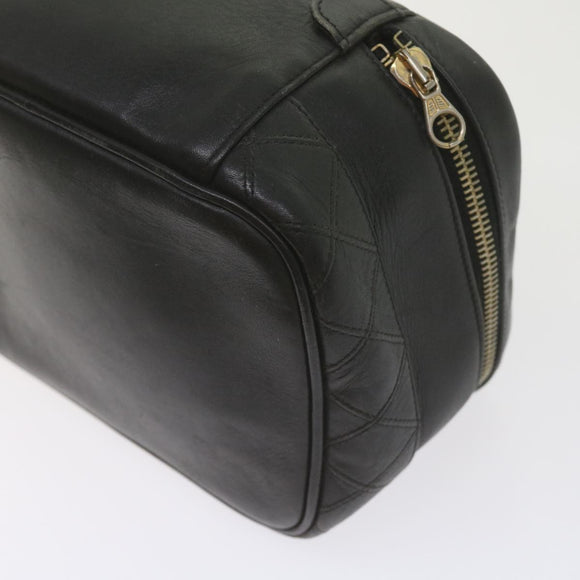 CHANEL Vanity Cosmetic Pouch Leather Black CC Auth 59984