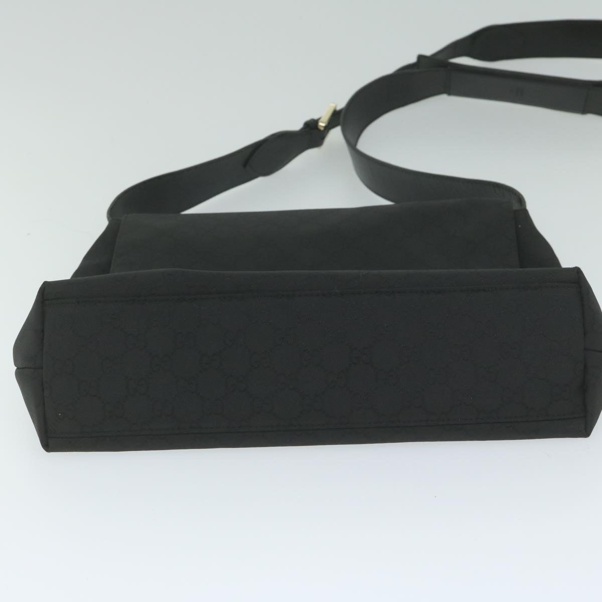 GUCCI GG Canvas Shoulder Bag Black 272351 Auth 60063