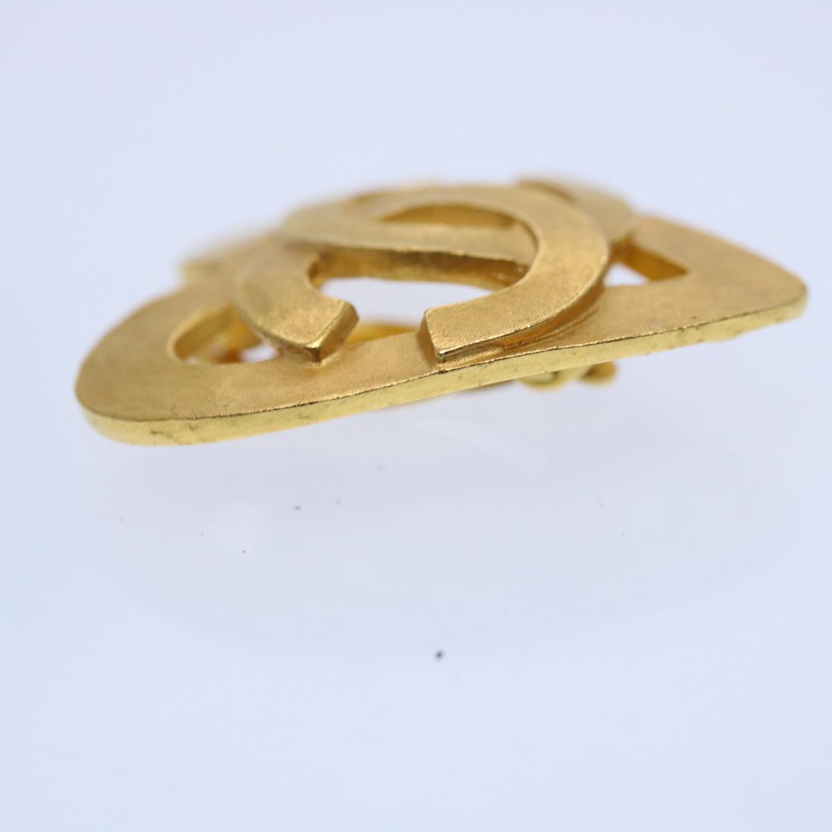 CHANEL heart Earring Gold Tone CC Auth 60077A