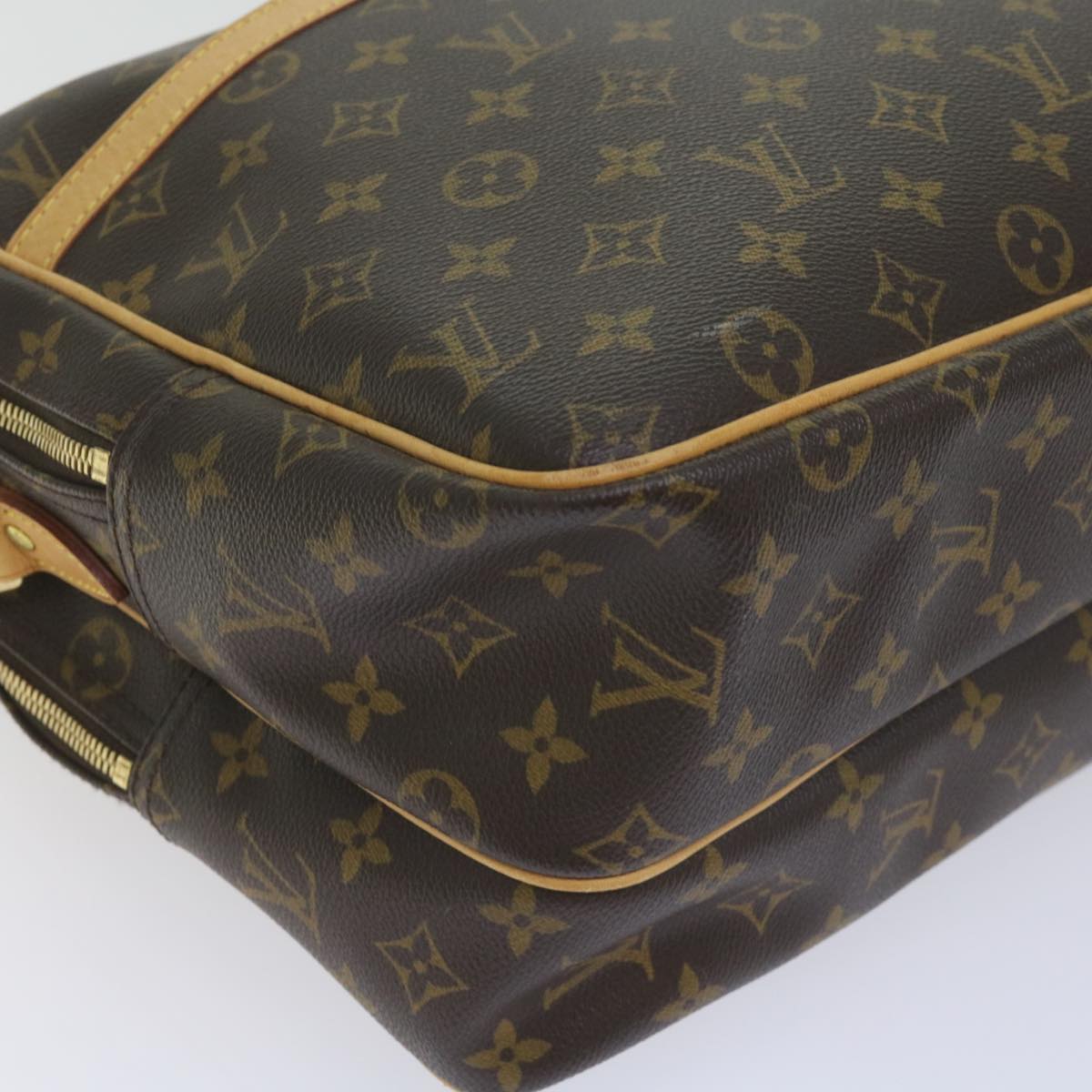 LOUIS VUITTON Monogram Reporter GM Shoulder Bag M45252 LV Auth 60088A