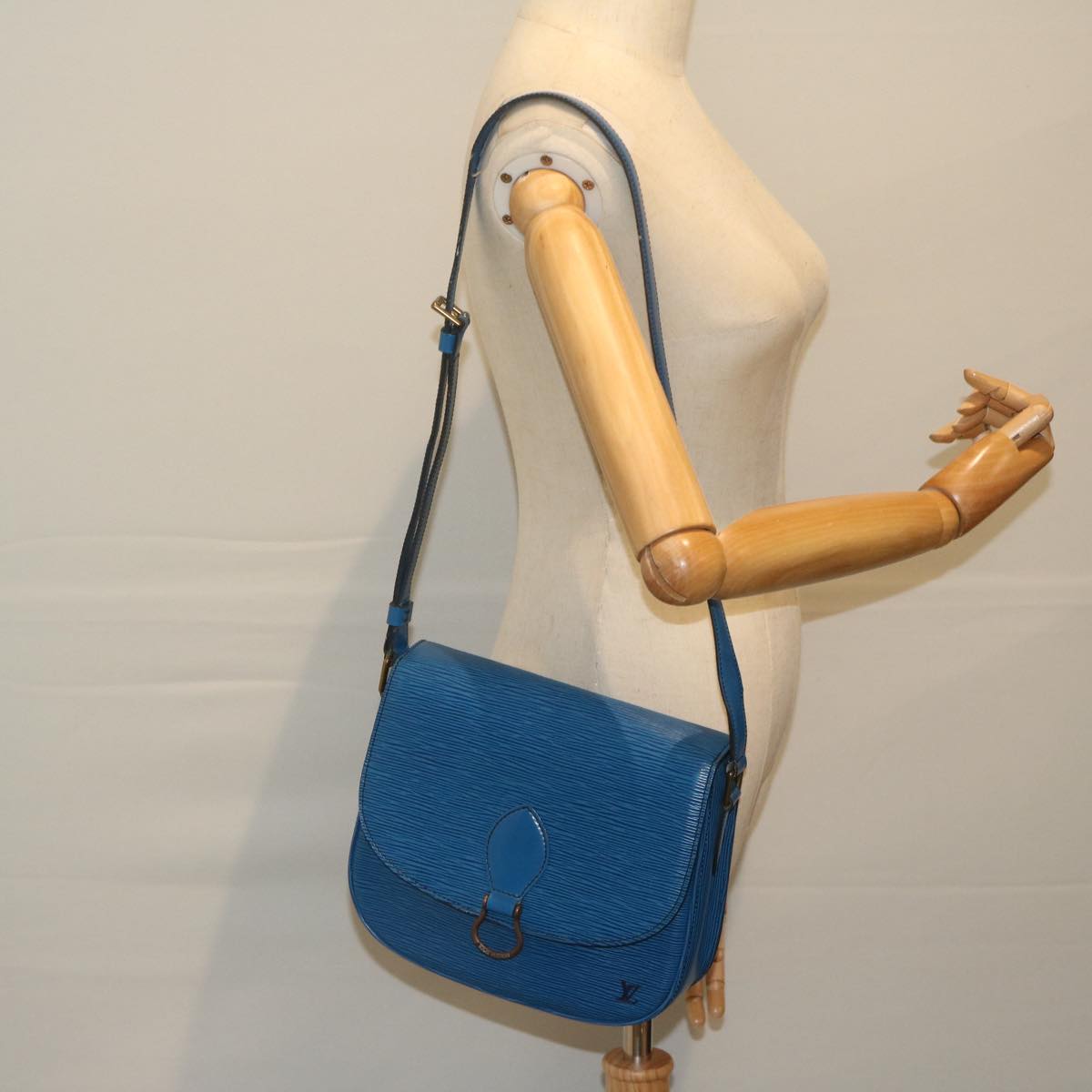 LOUIS VUITTON Epi Saint Cloud GM Shoulder Bag Blue M52195 LV Auth 60224