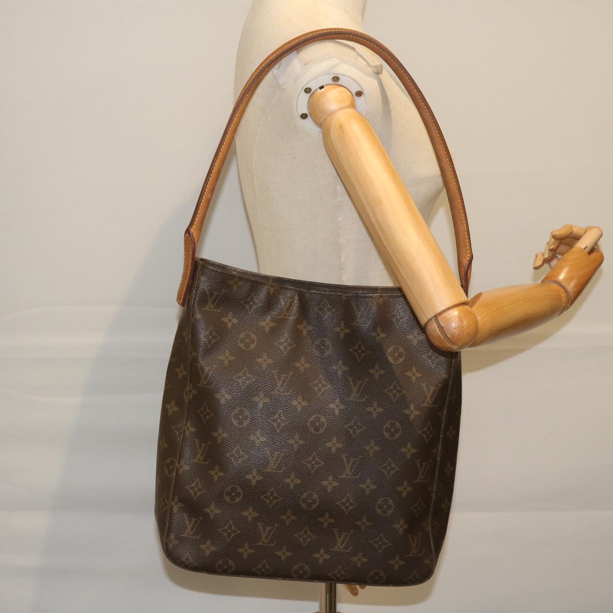 LOUIS VUITTON Monogram Looping GM Shoulder Bag M51145 LV Auth 60237