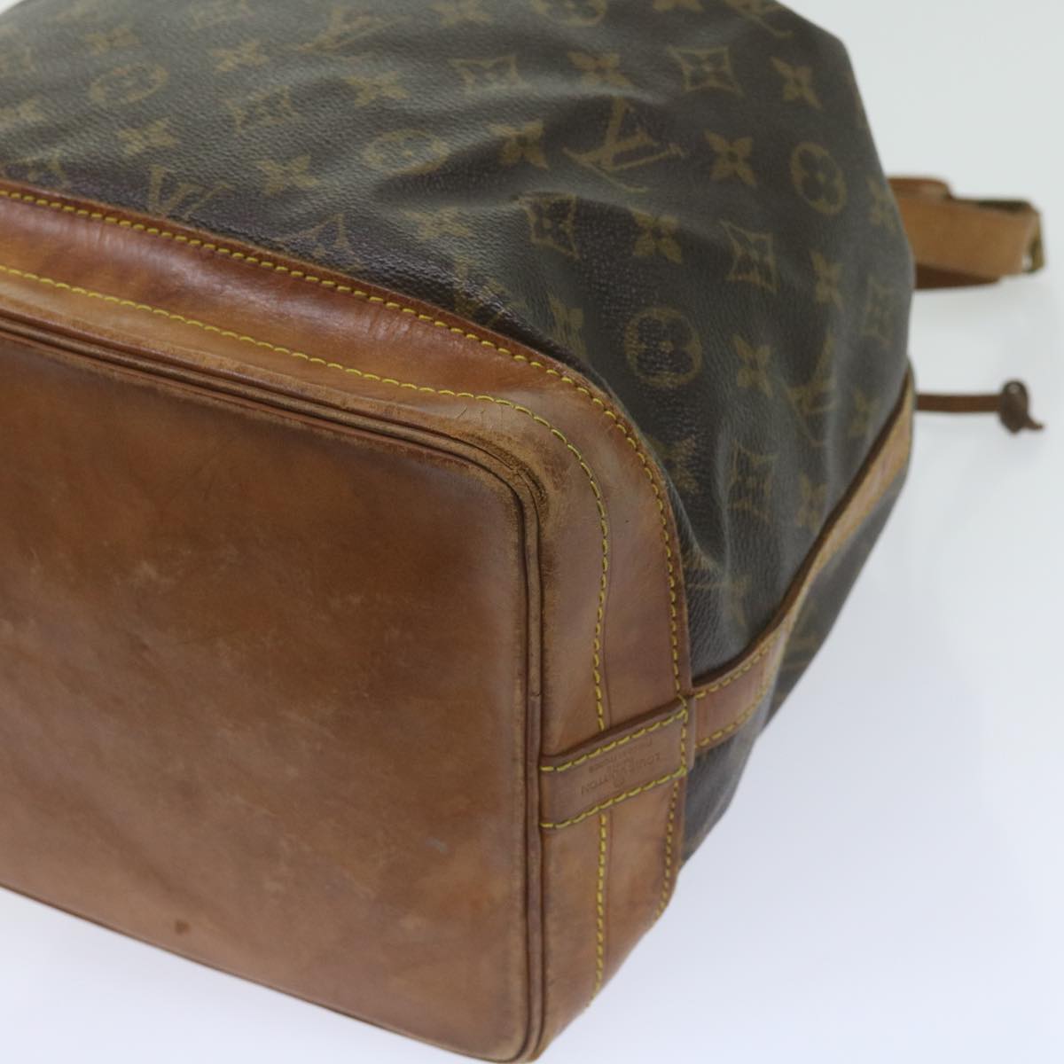 LOUIS VUITTON Monogram Noe Shoulder Bag M42224 LV Auth 60240