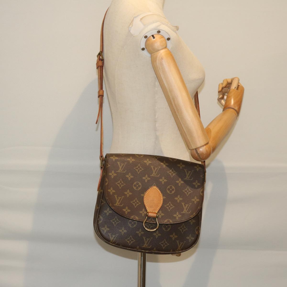 LOUIS VUITTON Monogram Saint Cloud GM Shoulder Bag M51242 LV Auth 60348